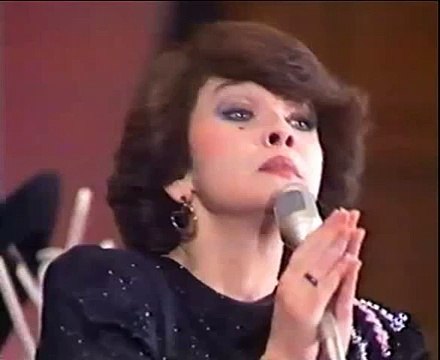 Margareta Paslaru - Lasa-mi toamna, pomii verzi _ negativ si versuri