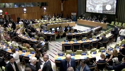 Τουλάχιστον 800 εκατομμύρια άνθρωποι ζουν κάτω από το όριο της φτώχειας