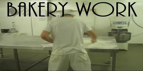 Impressive daily routine of Bakers working all night long!