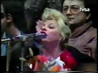 Hanaka Paldum Protest pred Skupstinom - LIVE