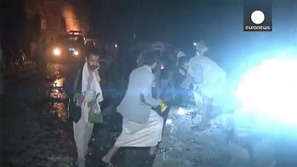 Atentados con coche bomba, bombardeos, sin tregua en el Yemen