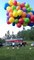 Daniel Boria, ce jeune canadien décolle avec des ballons remplis d'hélium