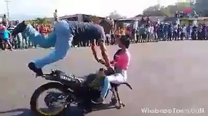 Bike Stunt By Girl and Her Boyfriend Amazing