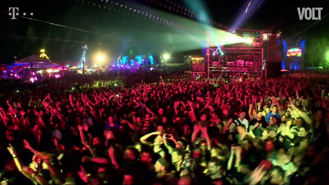 Slash ft. Myles & The Conspirators - Bent To Fly  (Live At Volt Festival 2015 HD)