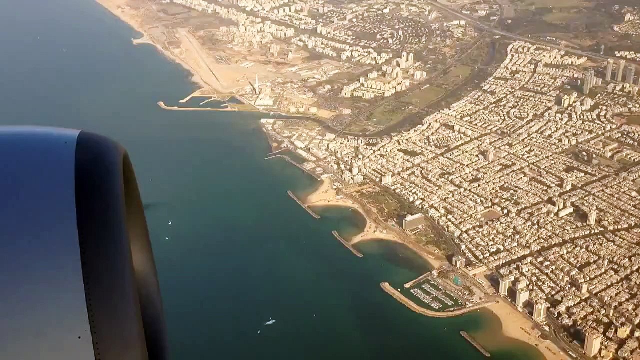 El-Al flight landing at Tel Aviv