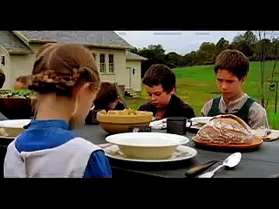 The Village - Trailer (2004)
