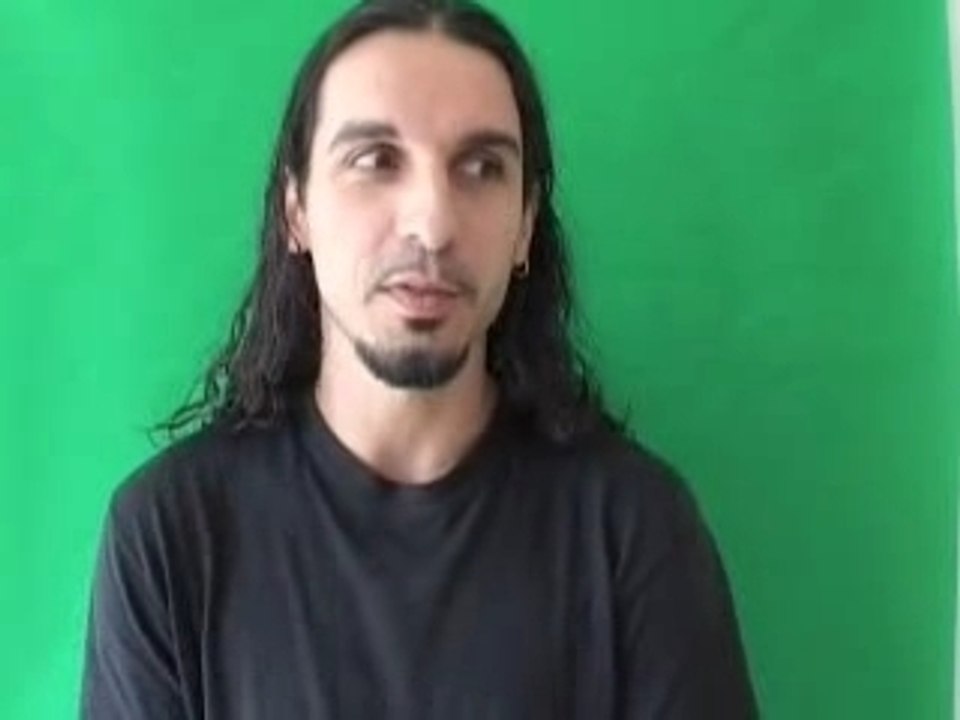 Dedo a 14 ans et il est chevelu!