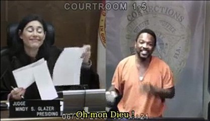 La juge reconnait un ancien camarade d'école.... émouvant