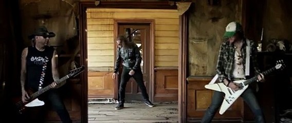MAMMOTH MAMMOTH - Fuel Injected (Official Video) | Napalm Records