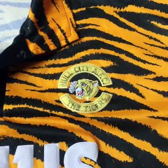 Classic Football Shirts - Hull City Tiger Print 1992/93