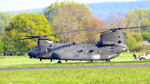 Amazing Helicopter; Boeing CH-47 Chinook Nice Aerobatics 2015