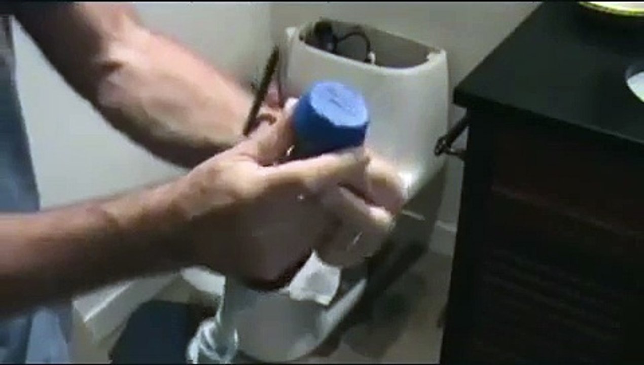 Fluidmaster toilet fill valve repair