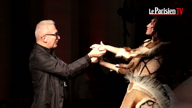 Défilé de stars pour les Bigoudènes de Jean-Paul Gaultier