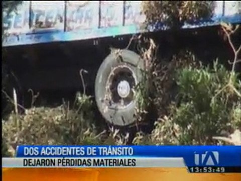 Dos accidentes de tránsito dejan pérdidas materiales