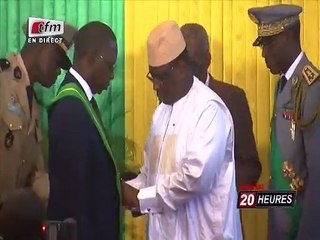 Le premier ministre Mohamed Dione reçoit la distinction du grand croix de l'ordre du mérite