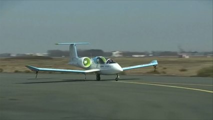 طائرة صديقة للبيئة تستعد لرحلة بين فرنسا وبريطانيا