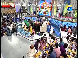 A Women Burns Out Her Tears When They Got Free Ticket For Umrah