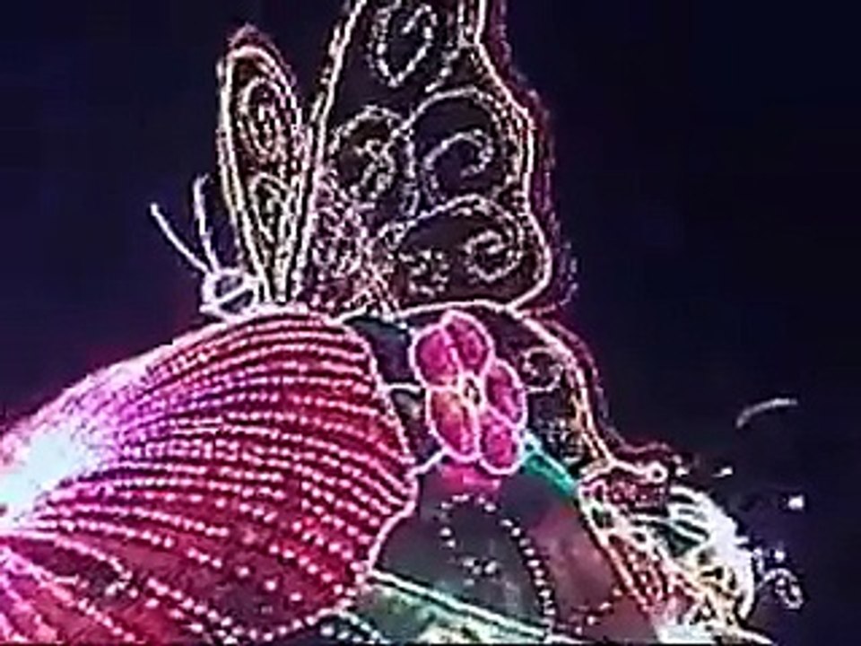 disneyland paris parade