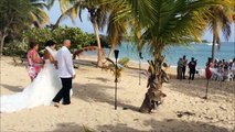 Nicolle and Chrisitian tied the knot with Weddings in Vieques