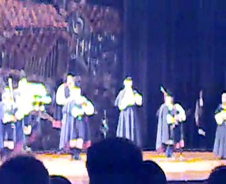 Scottish music played by young Galician bagpipers