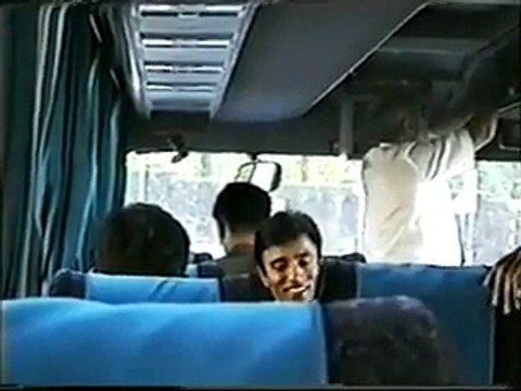 Unseen Video of Pakistani Cricketers in A Bus During England Tour in 1996
