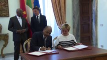Renzi incontra il Presidente della Repubblica d'Angola - Firma degli accordi