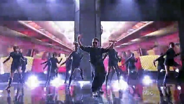 PSY GANGNAM STYLE Remix MC Hammer American Music Awards
