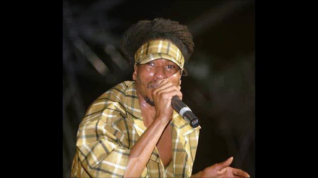 Reggae, Daddy Mory, La Police Me Vénére