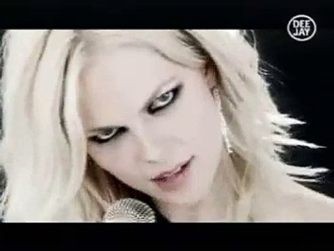 Raven Maize - Fascinated