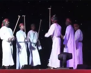 فن  الرزحة العماني - احتفال مانشستر Razha Omani Folk Dance