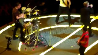 U2 (Volcano Live) Chicago 2 6-25-15