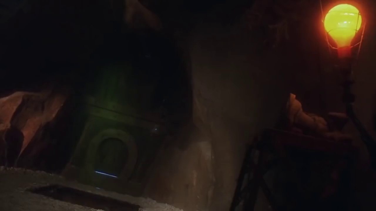 Jim Carrey et ses fameuses gamelles - Compilation des chutes de Jim Carrey