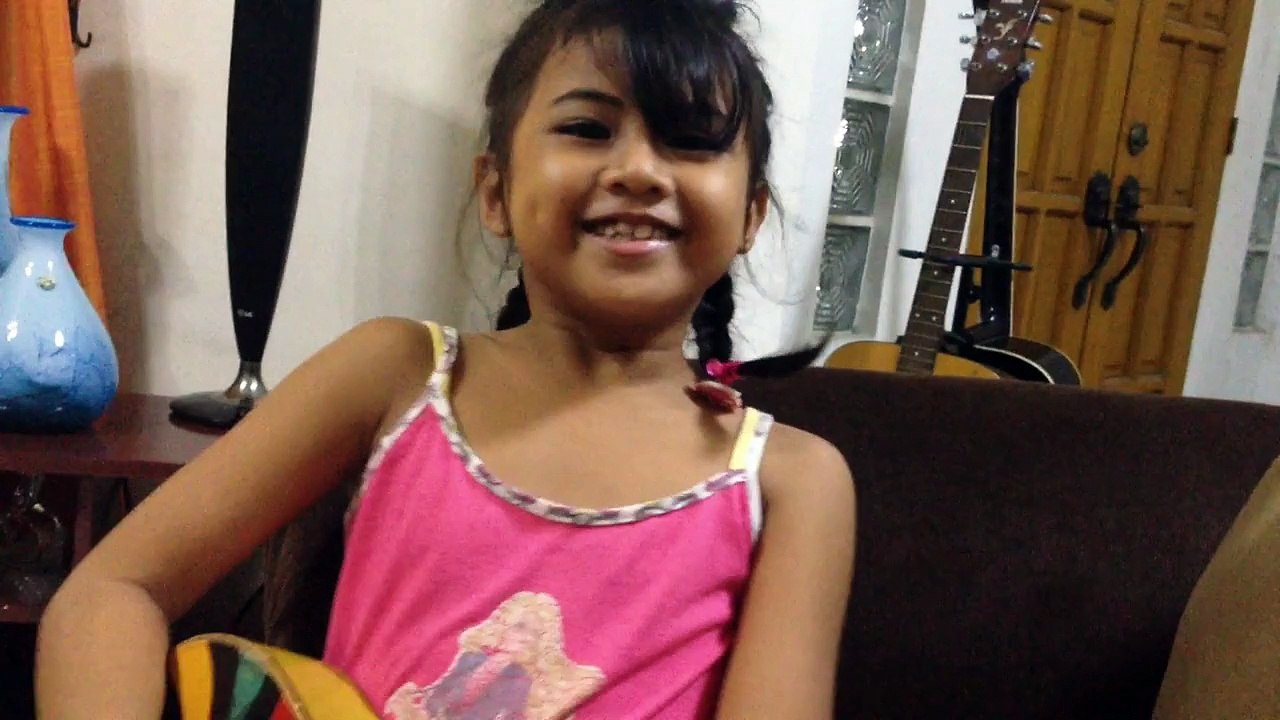 Do you wanna build a Snowman? - Frozen (Lip Sync Cover)