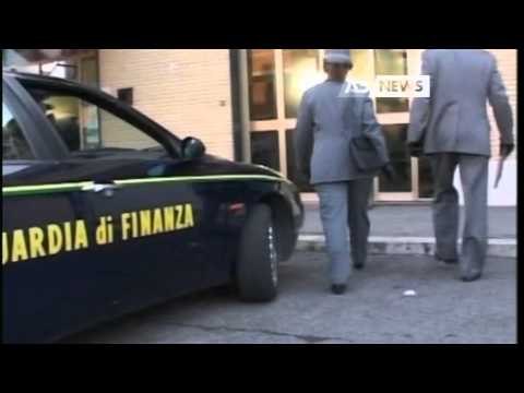 RIFIUTI, MAZZETTE PER GLI APPALTI: OTTO INDAGATI