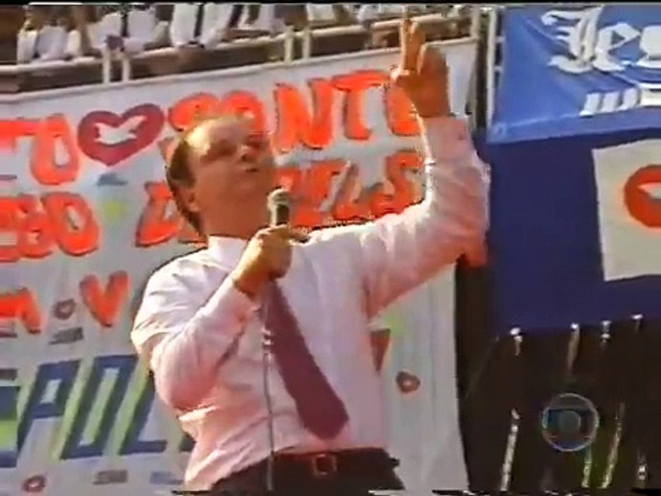 REDE GLOBO DENUNCIA NO JORNAL NACIONAL FRAUDES NA COMPRA DA TV RECORD E DA IGREJA UNIVERSAL (12/08)