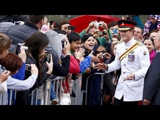 Prince Harry to teenage fan: 'Selfies are bad, break out of the habit'
