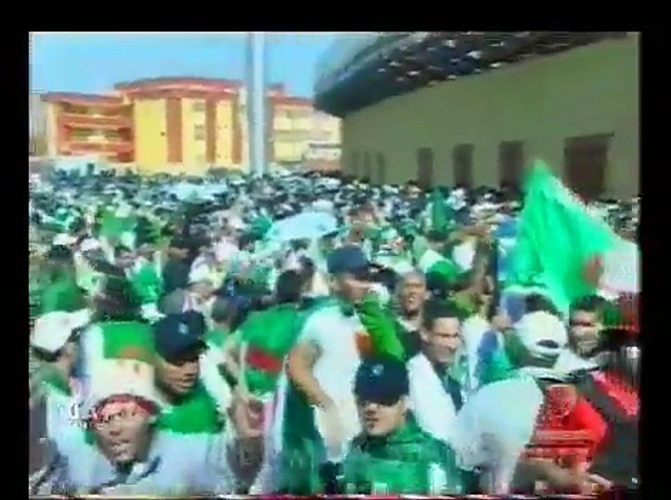 Algérie vs Egypte-Supporters algériens au Soudan.