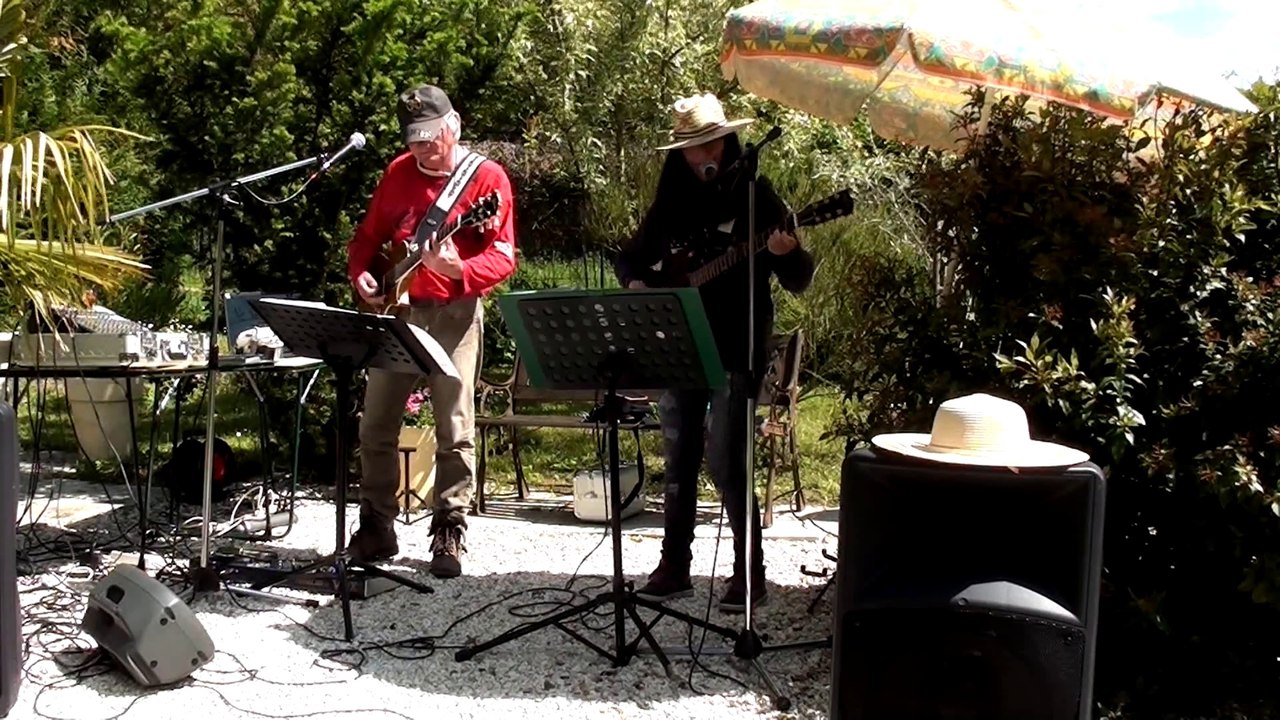 COUNTRY A L'OMBRE DU PARASOL