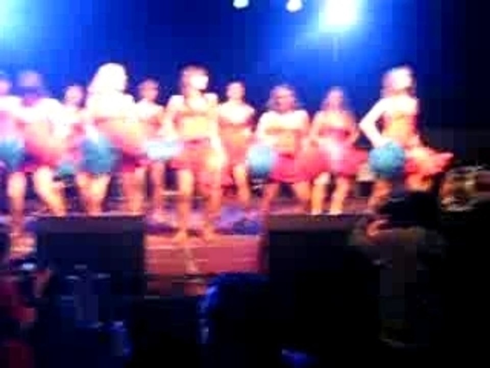 PomPoms lyonnaises extrait