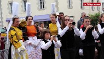 Pont-l'Abbé. J-1 avant le début de la fête des brodeuses