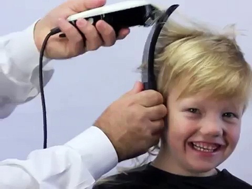 How to cut boys hair the new simple way. Using Freestyla clipper guides.