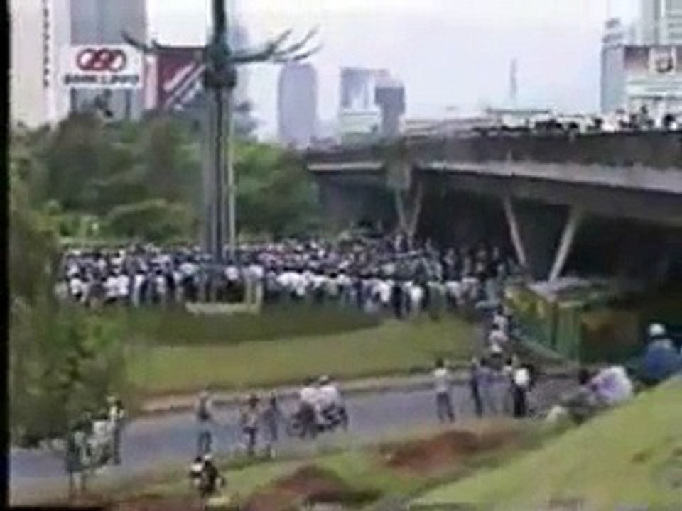 The 1998 Jakarta riots - raw and uncut