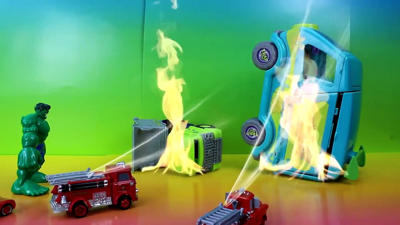 Disney Pixar Cars Rescue Squad Mater Red Mia Tia save Burnt Lightning McQueen