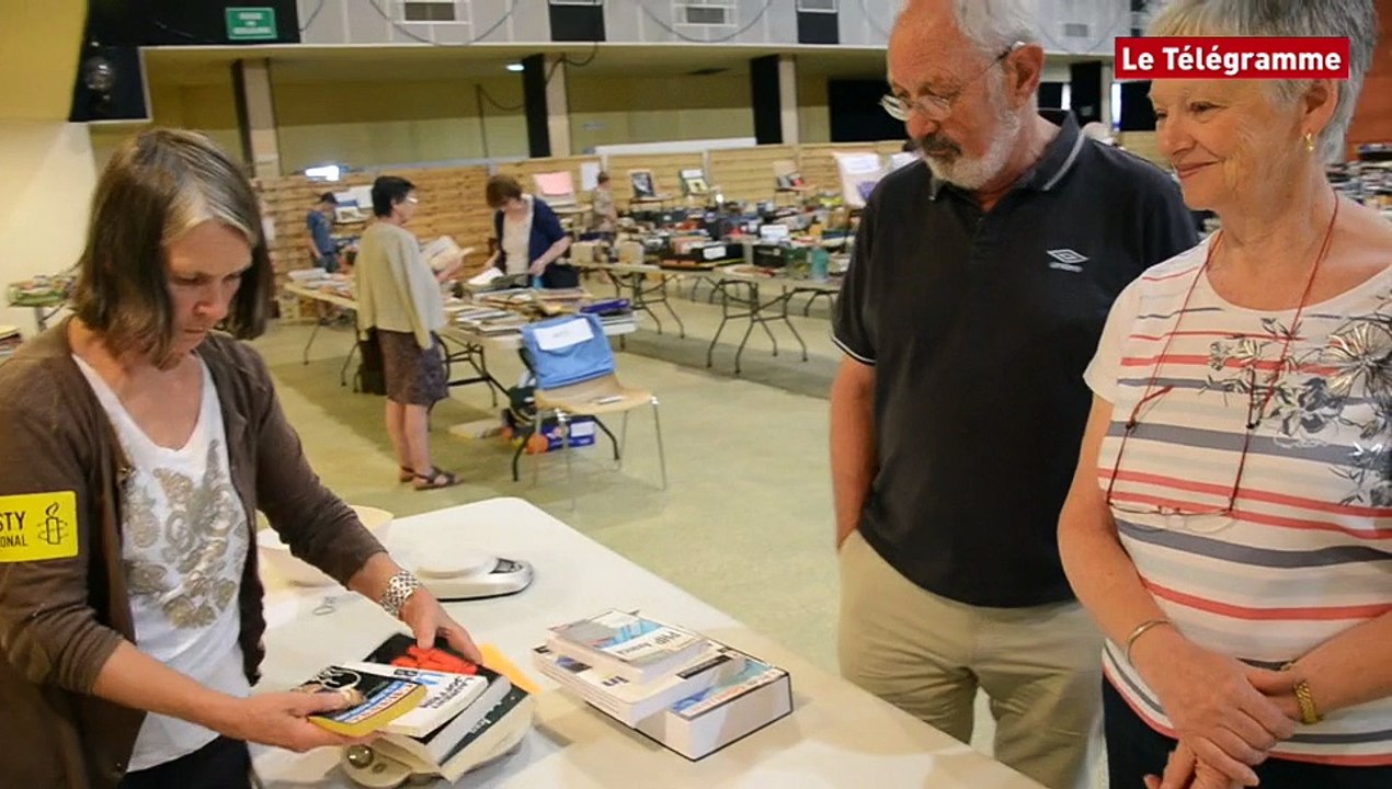 Lannion. A la pêche aux livres avec Amnesty International