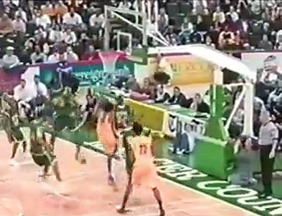 Carmelo Anthony V.S. LeBron James In High School Game