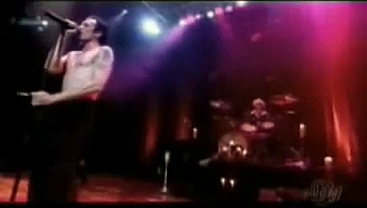 Stone Temple Pilots - trippin on a hole in a paper heart (live at HOUSE OF BLUES)