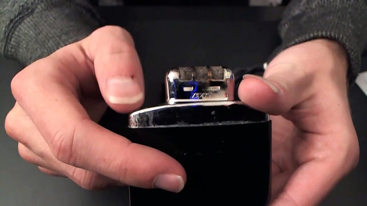 How to extinguish the Zippo Hand Warmer