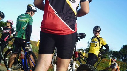 Mtb. pedal com 28 amigos nas trilhas de Caçapava Velha, Moutain bike, Taubaté, SP, Brasil, 9 de julho de 2015, (26)