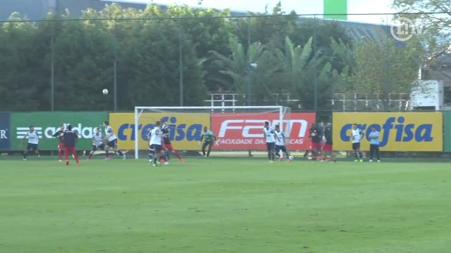 Palmeiras sofre gol de bicicleta e empata jogo-treino contra Red Bull