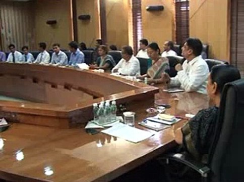 Gandhinagar UPSC Passout Gujarat Students Meet Gujarat CM